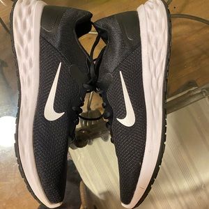 Mens nike running sneakers